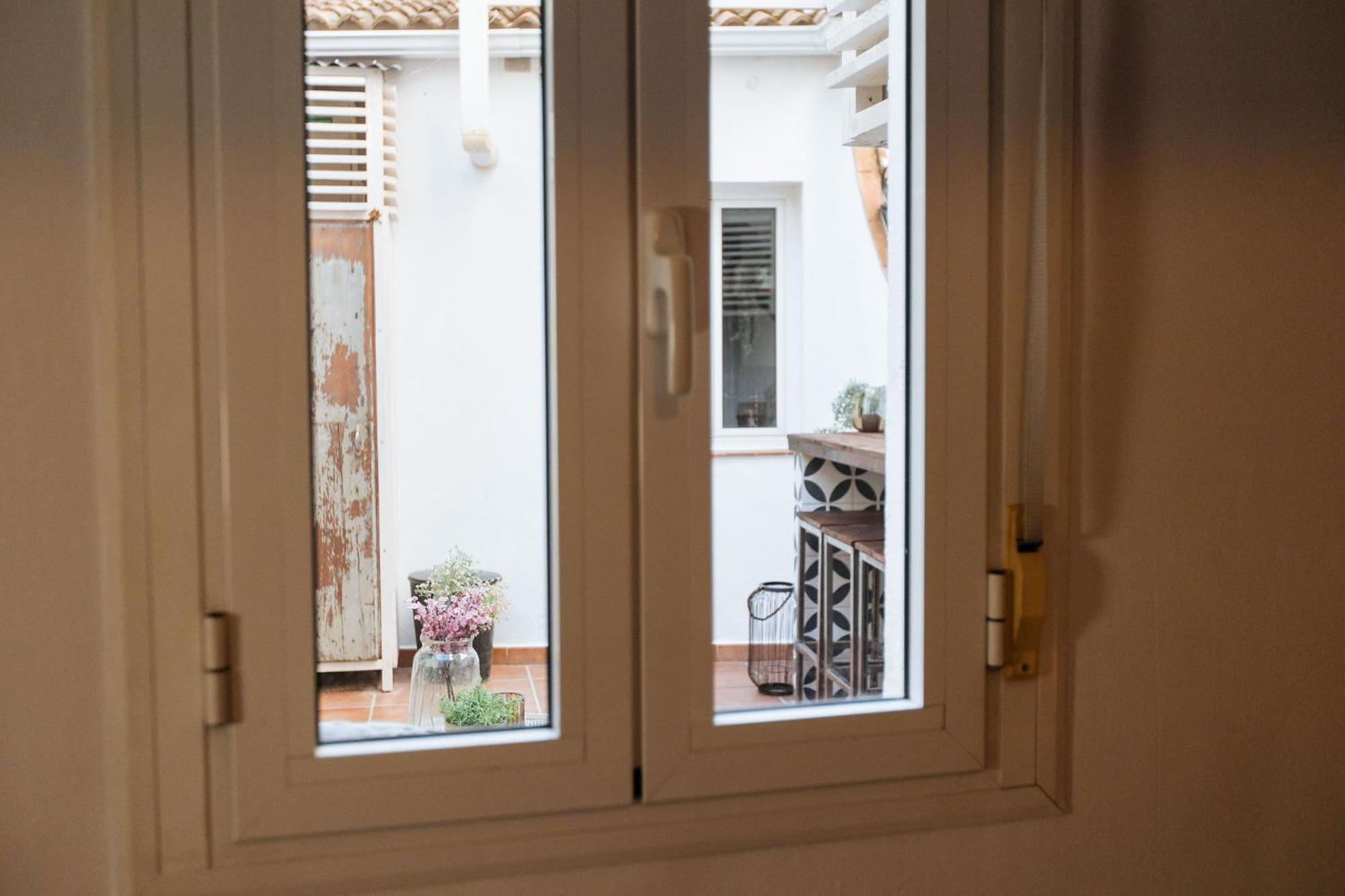 Casa Met Prive Patio Apartment *