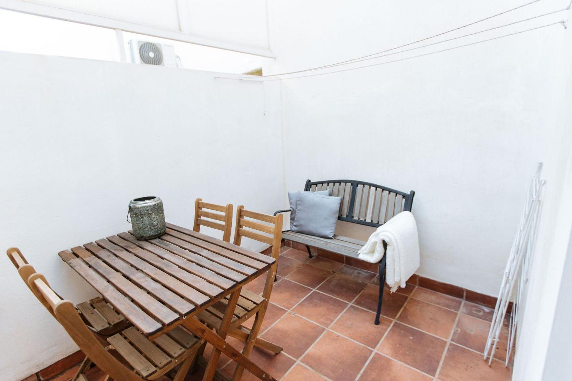 Apartment Casa Met Prive Patio *