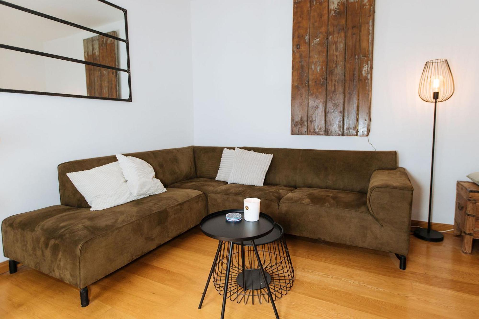 Casa Met Prive Patio Apartment *